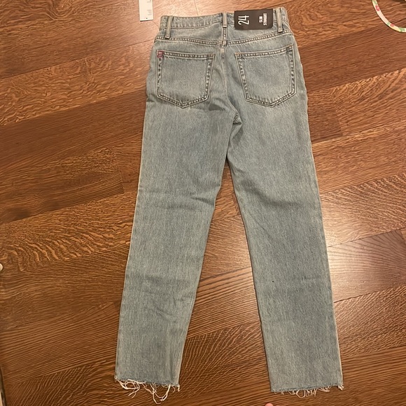 Never worn urban outfitters jeans (selling because they don’t fit) - Picture 5 of 5